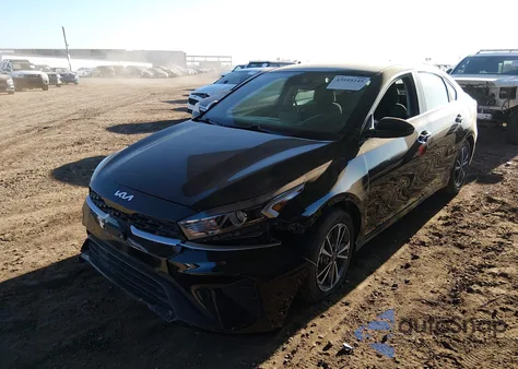 2024 Kia Forte Lxs z USA, uszkodzony, nr VIN 3KPF24AD6RE762038